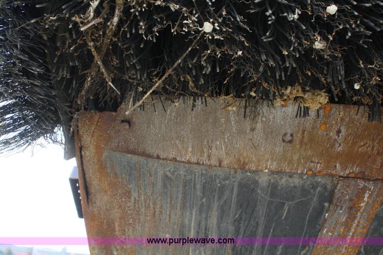 image for item D4917 2008 Caterpillar BP18B broom attachment