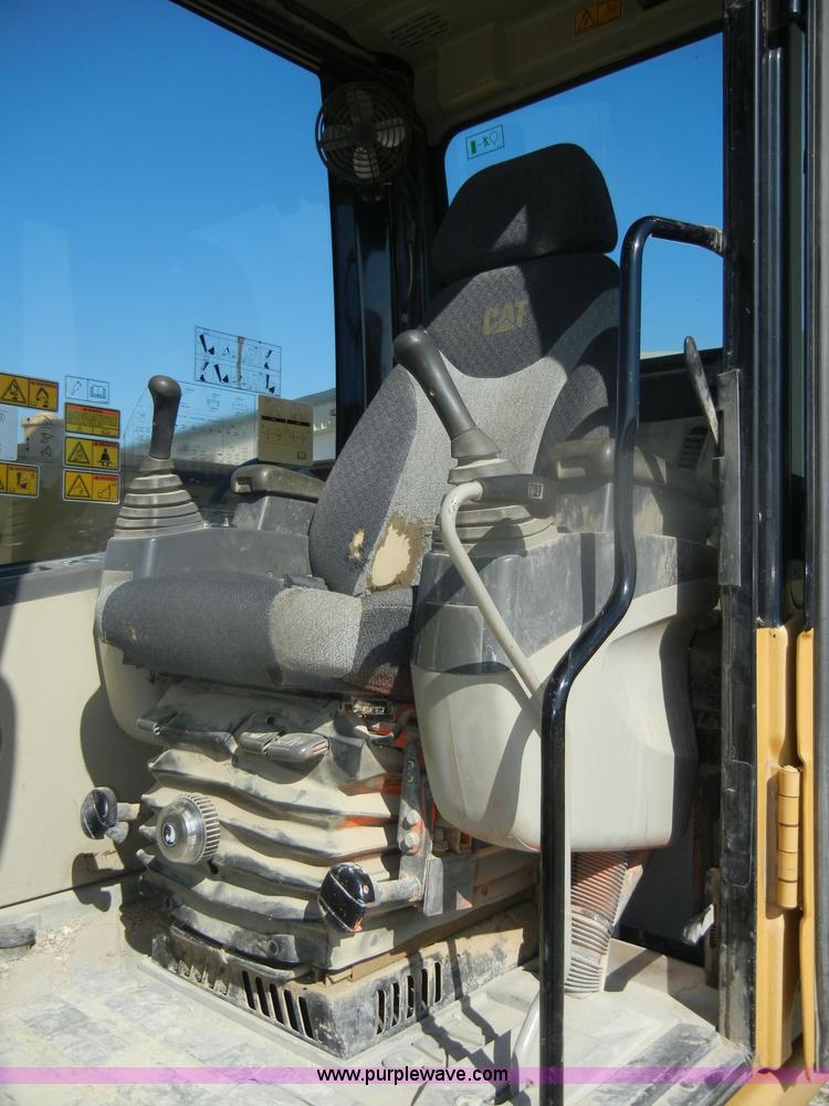 image for item D4922 Caterpillar 307C mini excavator