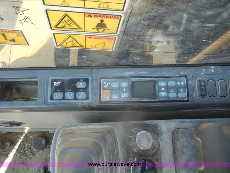 image for item D4922 Caterpillar 307C mini excavator