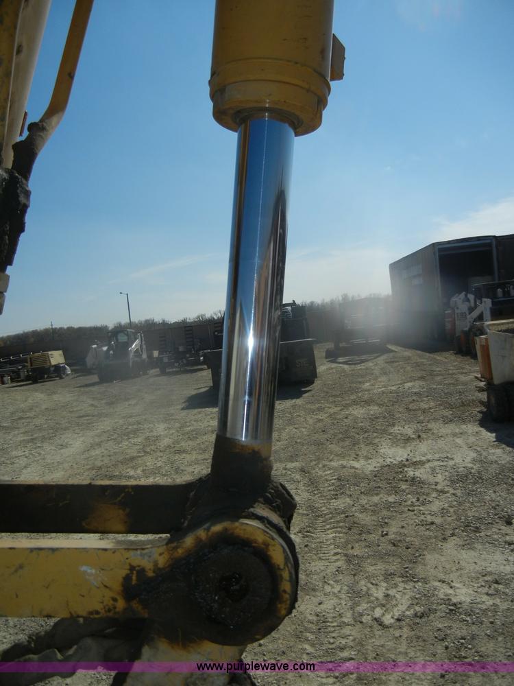 image for item D4922 Caterpillar 307C mini excavator