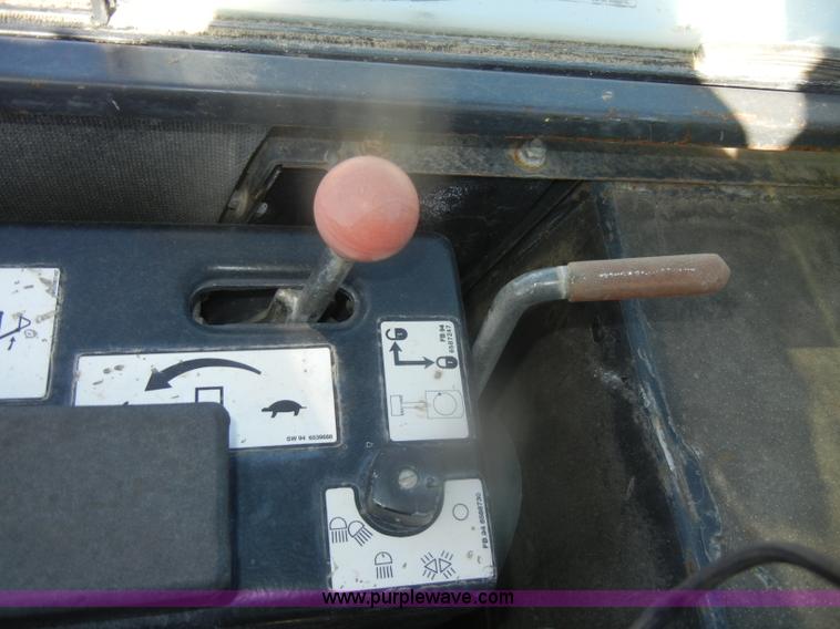 image for item D4923 1994 Bobcat 331 compact excavator