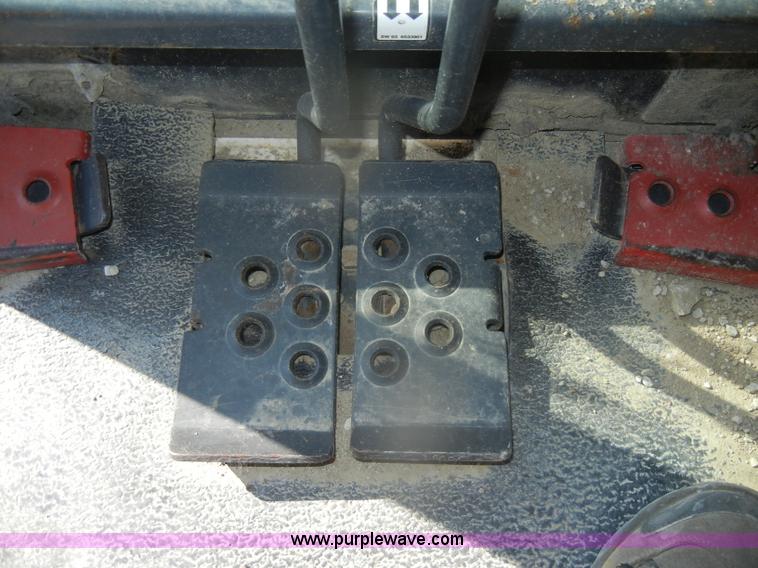 image for item D4923 1994 Bobcat 331 compact excavator