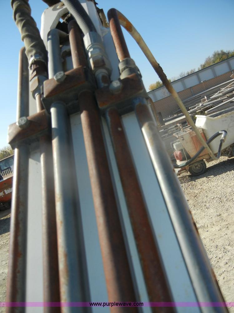 image for item D4923 1994 Bobcat 331 compact excavator