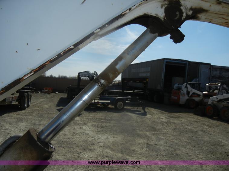 image for item D4923 1994 Bobcat 331 compact excavator