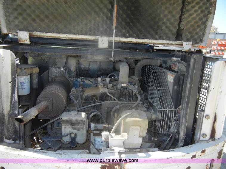 image for item D4923 1994 Bobcat 331 compact excavator