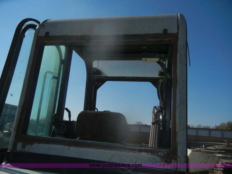 image for item D4923 1994 Bobcat 331 compact excavator