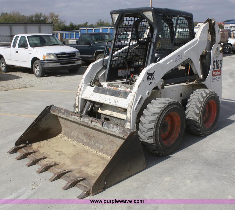 image for item F2710 2008 Bobcat S185 skid steer