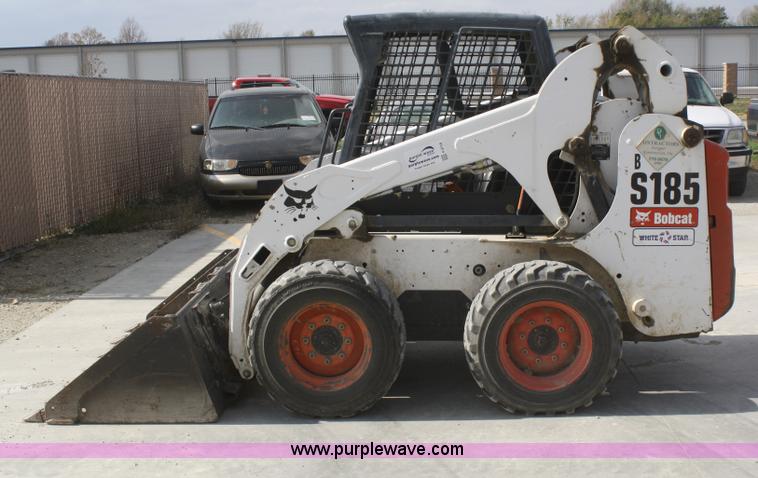 image for item F2710 2008 Bobcat S185 skid steer