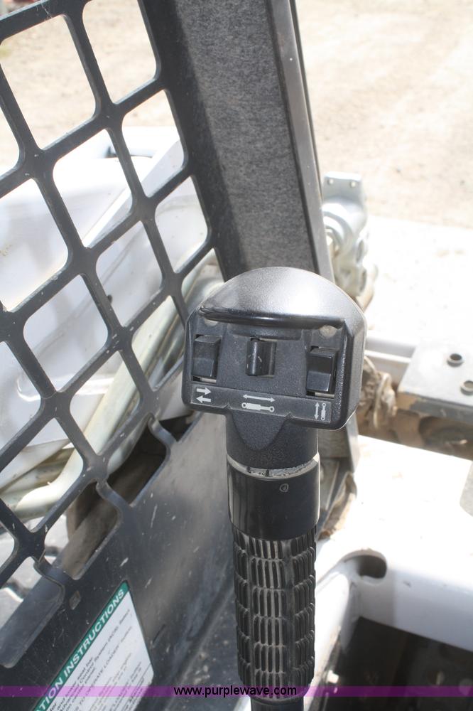 image for item F2710 2008 Bobcat S185 skid steer
