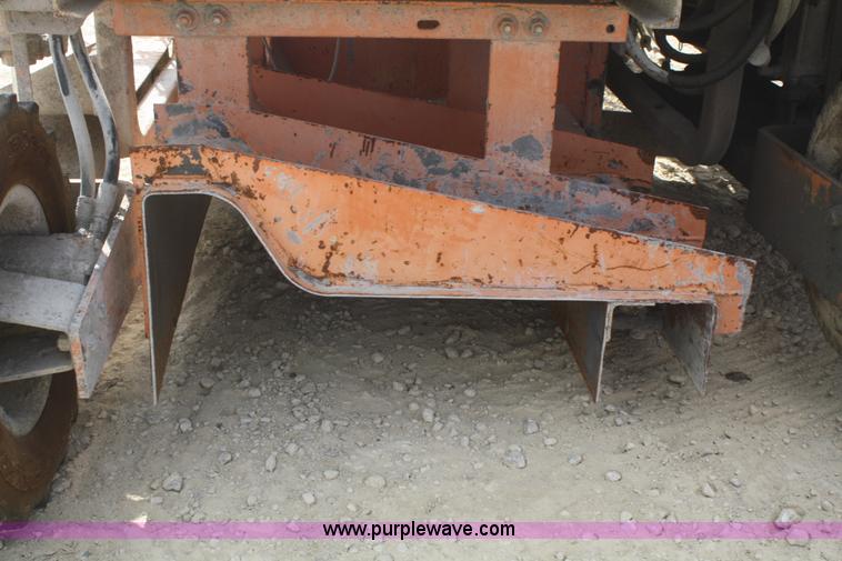 image for item F2711 MBW CG100 curb machine