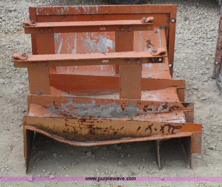 image for item F2711 MBW CG100 curb machine