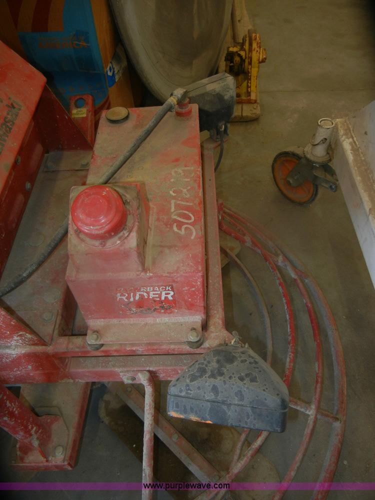 image for item O9590 1999 Razorback ride-on dual trowel