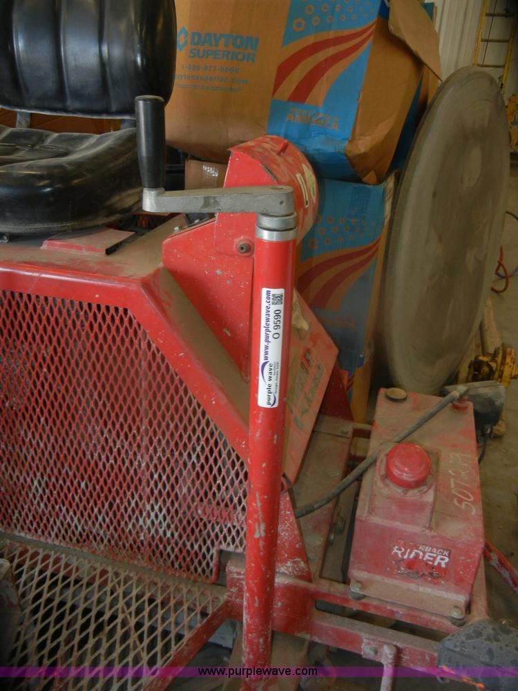 image for item O9590 1999 Razorback ride-on dual trowel