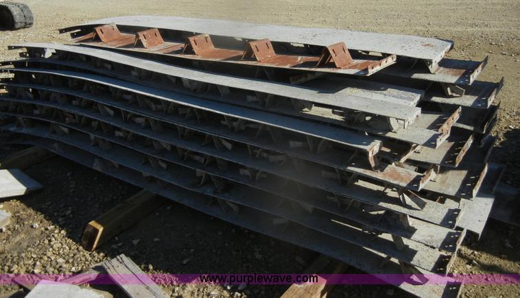 image for item O9613 Metal concrete street forms
