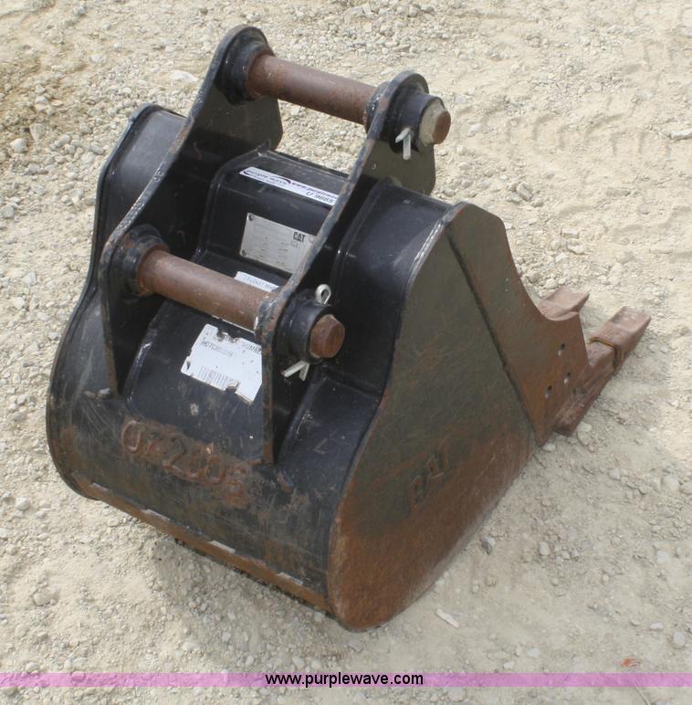 image for item U9665 Caterpillar 20" mini excavator bucket