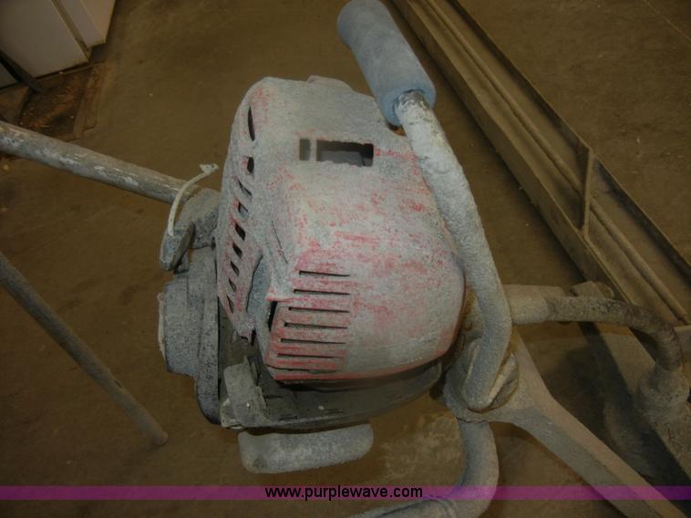 image for item V9986 Vibra Strike screed