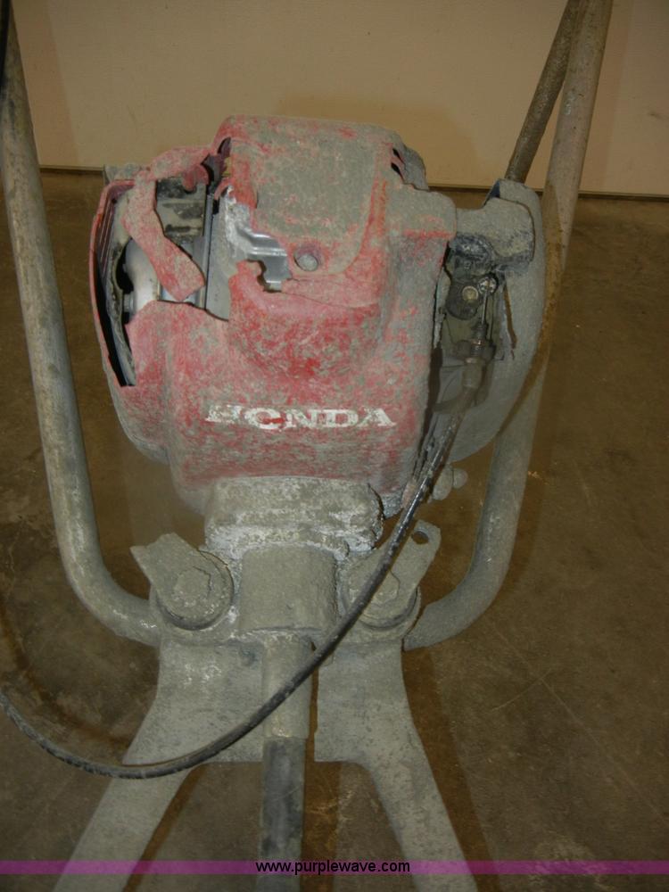 image for item V9987 Vibra Strike screed