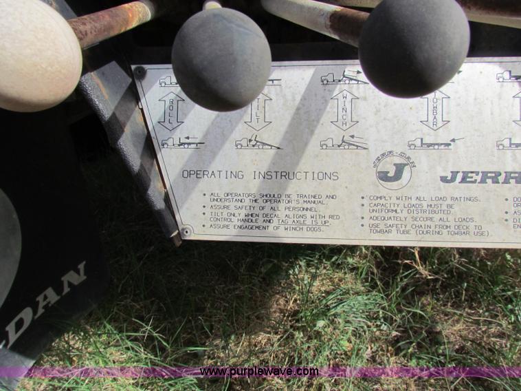 image for item B1659 1994 Ford Super Duty XLT roll back truck