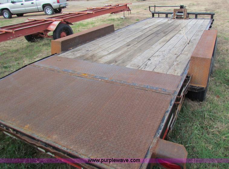 image for item B1660 2011 Top Hat 20' equipment trailer