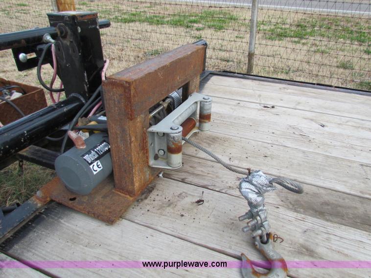 image for item B1660 2011 Top Hat 20' equipment trailer