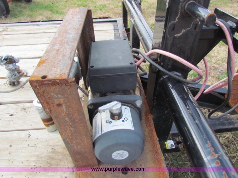 image for item B1660 2011 Top Hat 20' equipment trailer