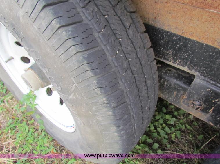 image for item B1660 2011 Top Hat 20' equipment trailer