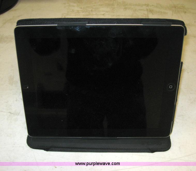 image for item C9927 Apple iPad 16GB tablet