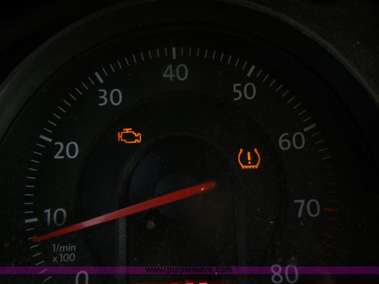 image for item D4645 2006 Volkswagen Passat 2.0T