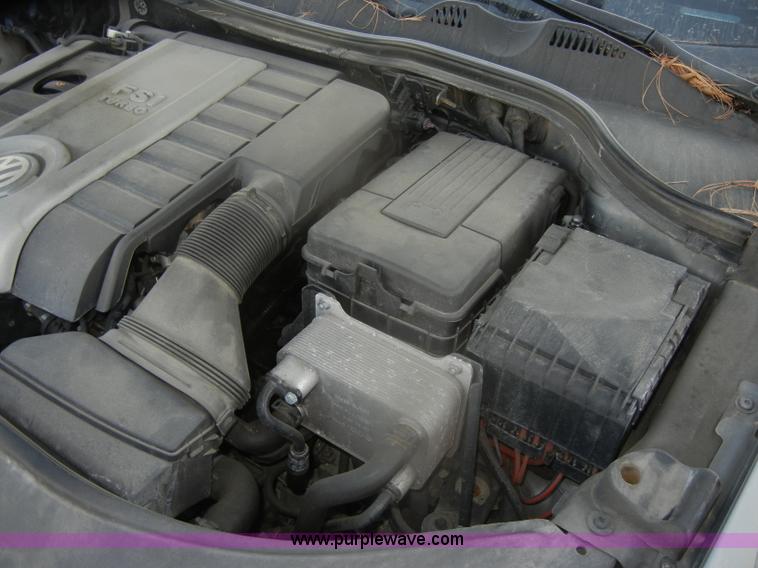 image for item D4645 2006 Volkswagen Passat 2.0T