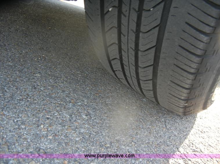 image for item D4645 2006 Volkswagen Passat 2.0T