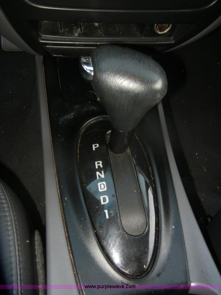 image for item D4647 2001 Ford Taurus SE