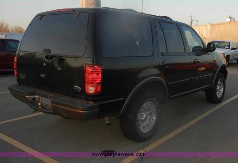image for item D4648 2000 Ford Expedition XLT SUV