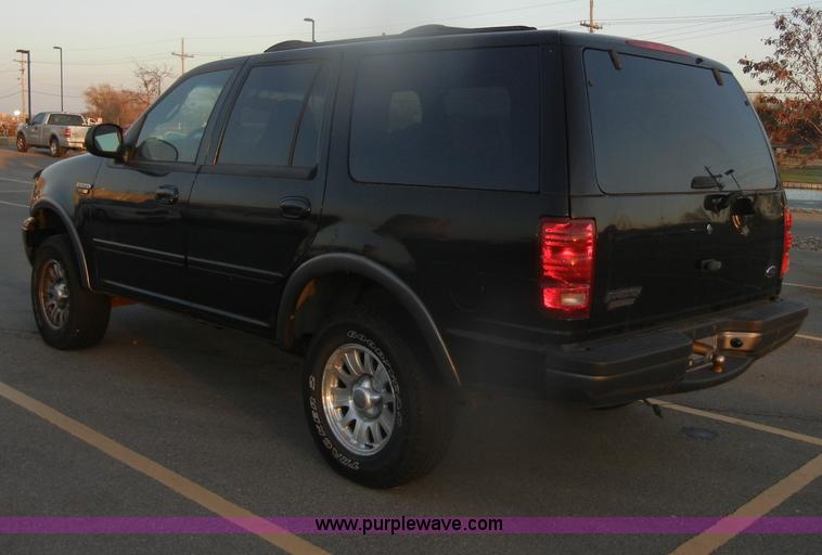 image for item D4648 2000 Ford Expedition XLT SUV