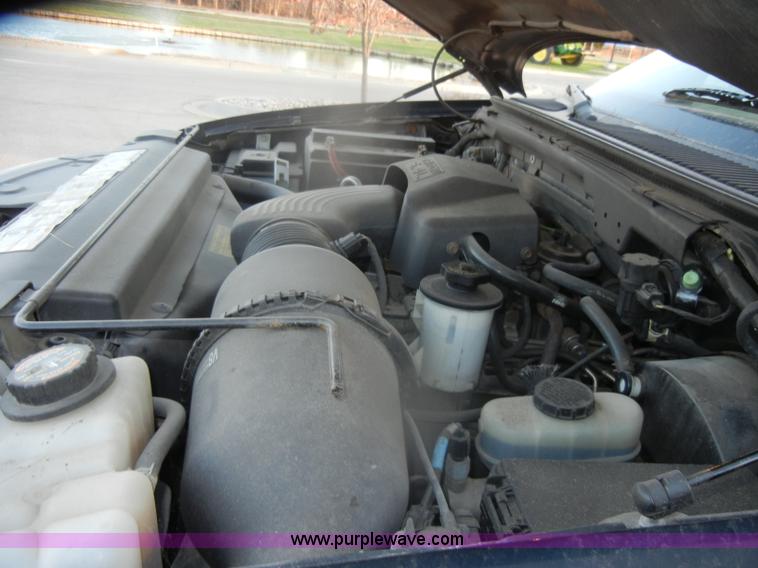 image for item D4648 2000 Ford Expedition XLT SUV