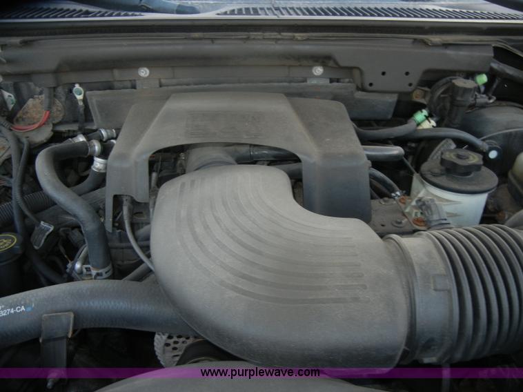 image for item D4648 2000 Ford Expedition XLT SUV