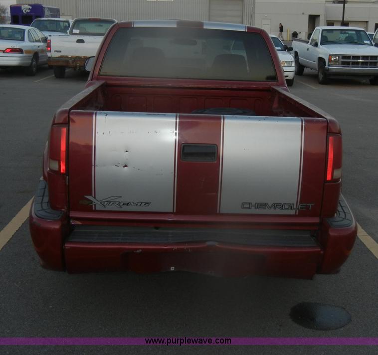 image for item D4649 2002 Chevrolet S10 Xtreme