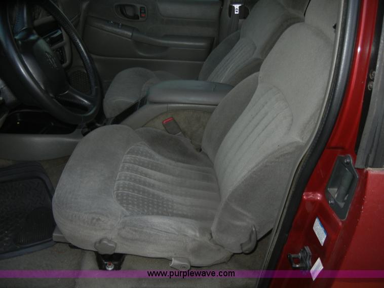 image for item D4649 2002 Chevrolet S10 Xtreme