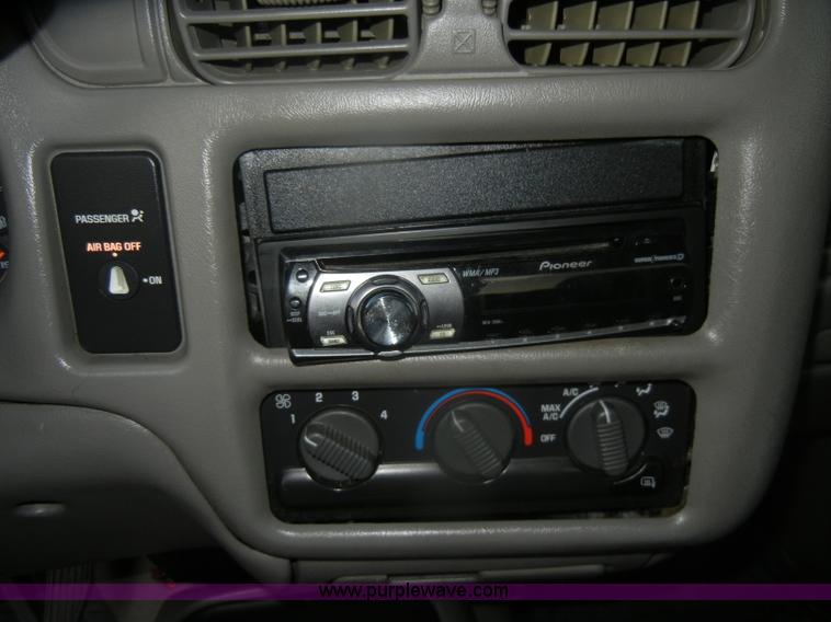 image for item D4649 2002 Chevrolet S10 Xtreme