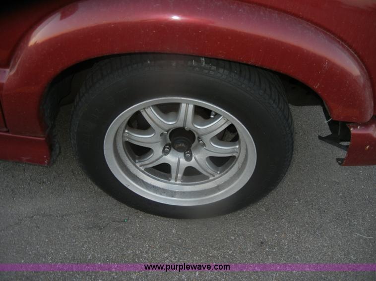 image for item D4649 2002 Chevrolet S10 Xtreme