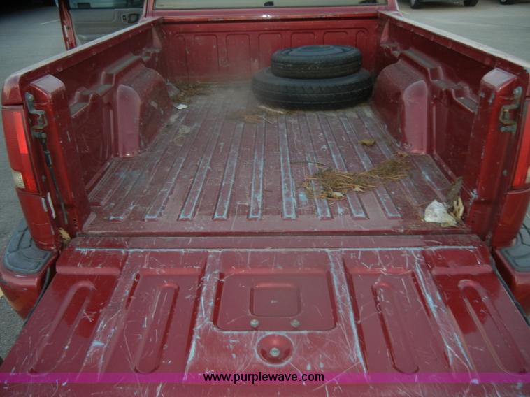 image for item D4649 2002 Chevrolet S10 Xtreme