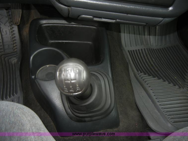 image for item D4650 1999 Chevrolet S10 LS