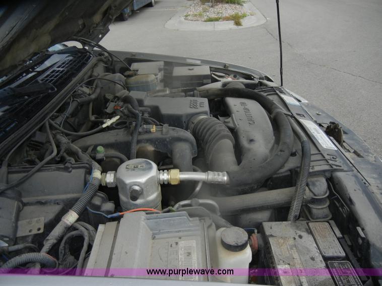 image for item D4650 1999 Chevrolet S10 LS