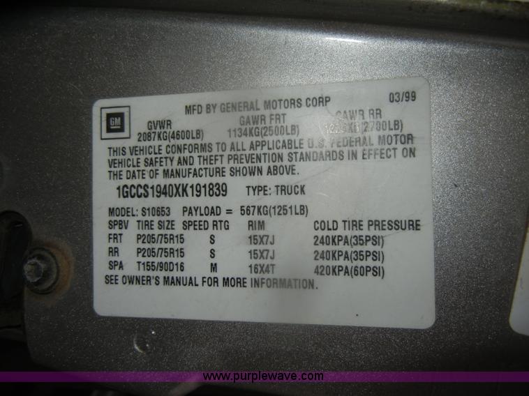 image for item D4650 1999 Chevrolet S10 LS