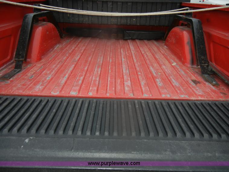 image for item D4726 1990 Chevrolet Silverado C1500 pickup truck