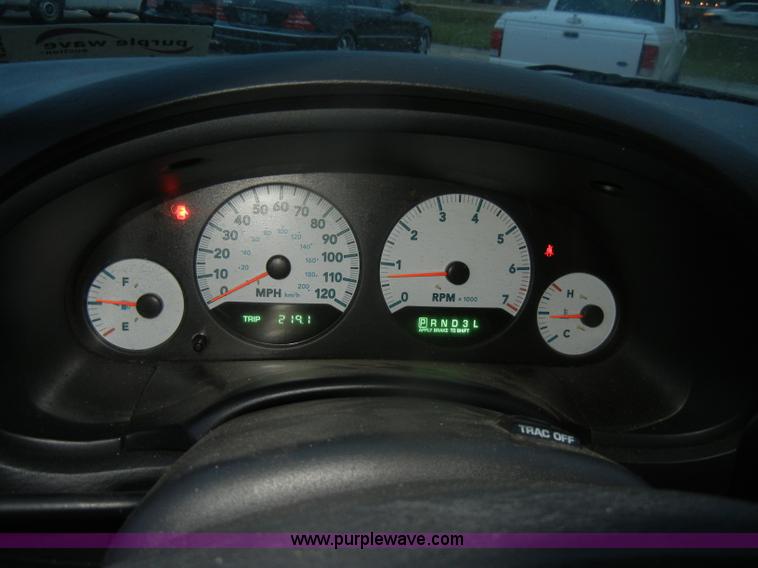 image for item D4727 2004 Dodge Grand Caravan SXT minivan