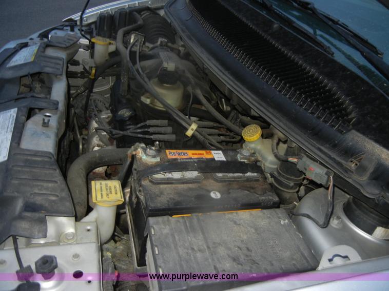 image for item D4727 2004 Dodge Grand Caravan SXT minivan