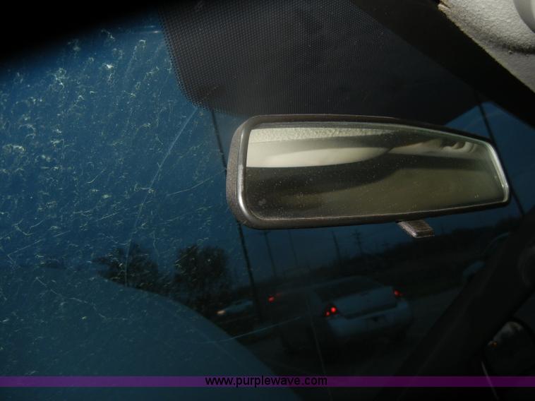 image for item D4727 2004 Dodge Grand Caravan SXT minivan