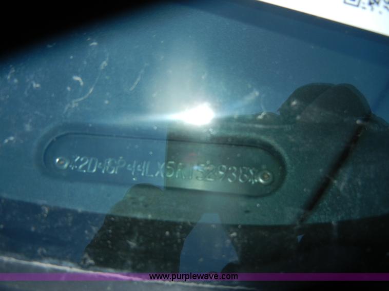 image for item D4727 2004 Dodge Grand Caravan SXT minivan