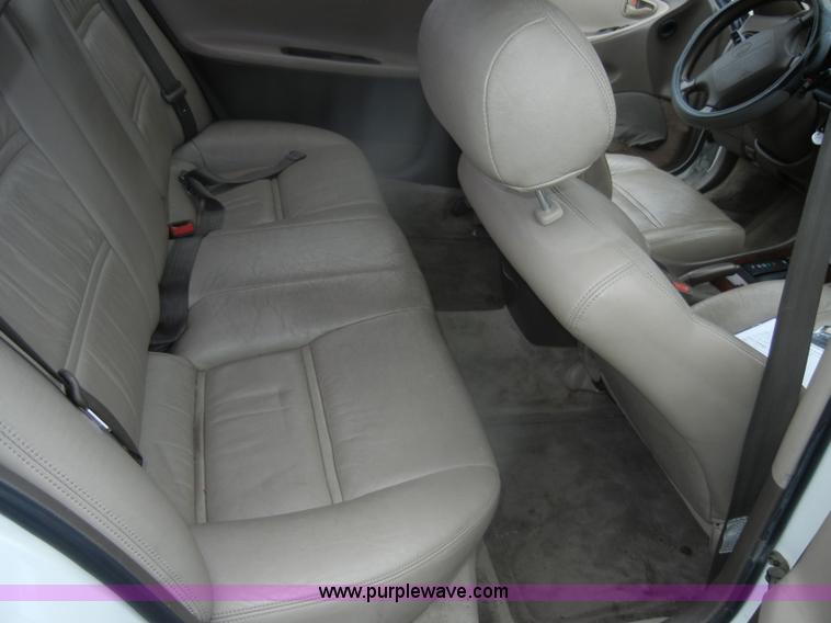 image for item D4729 1995 Lexus ES300