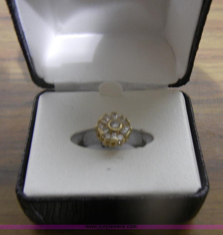 image for item F9193 Assorted jewelry